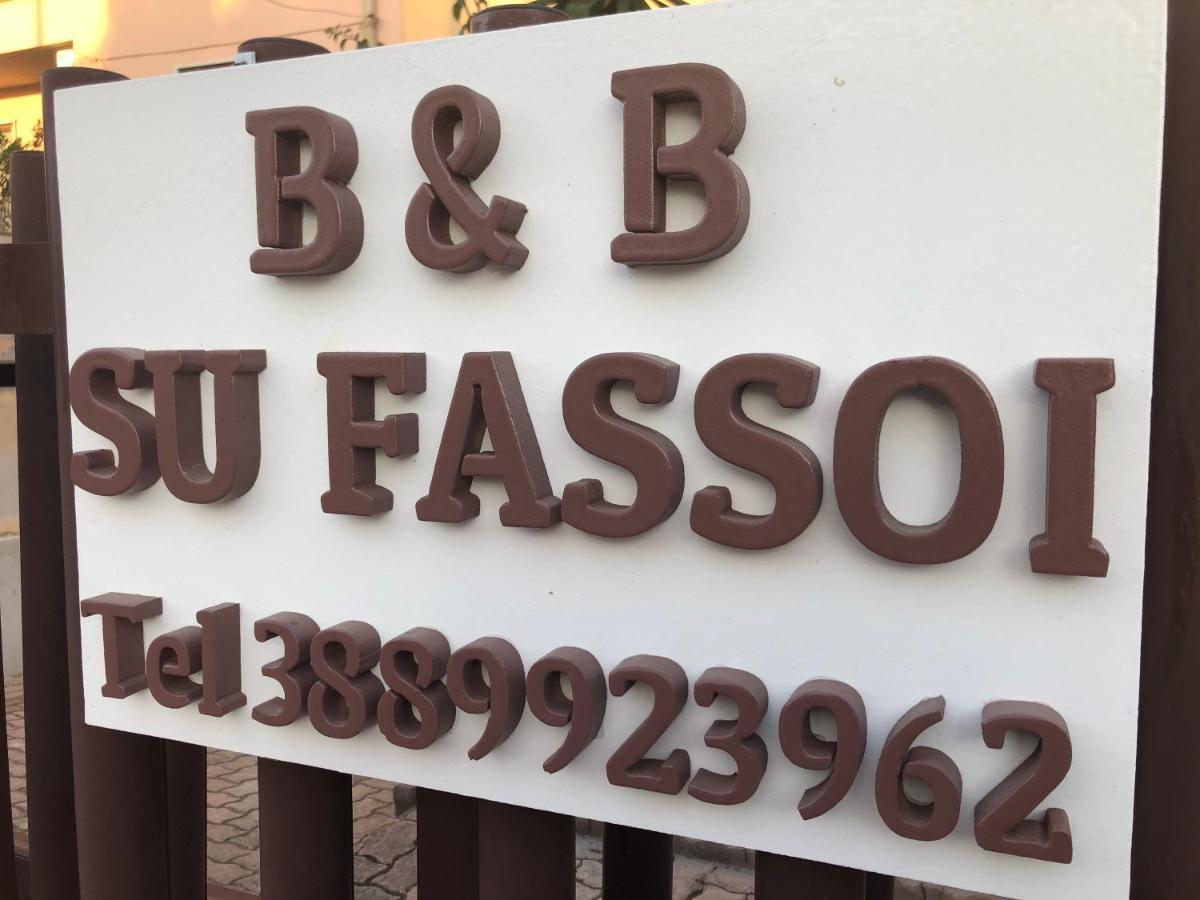 B&B Su Fassoi Santa Giusta Eksteriør bilde