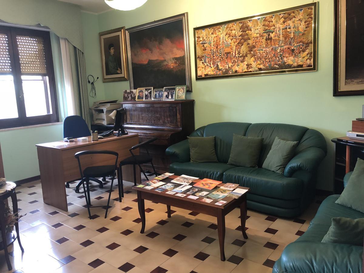B&B Su Fassoi Santa Giusta Eksteriør bilde