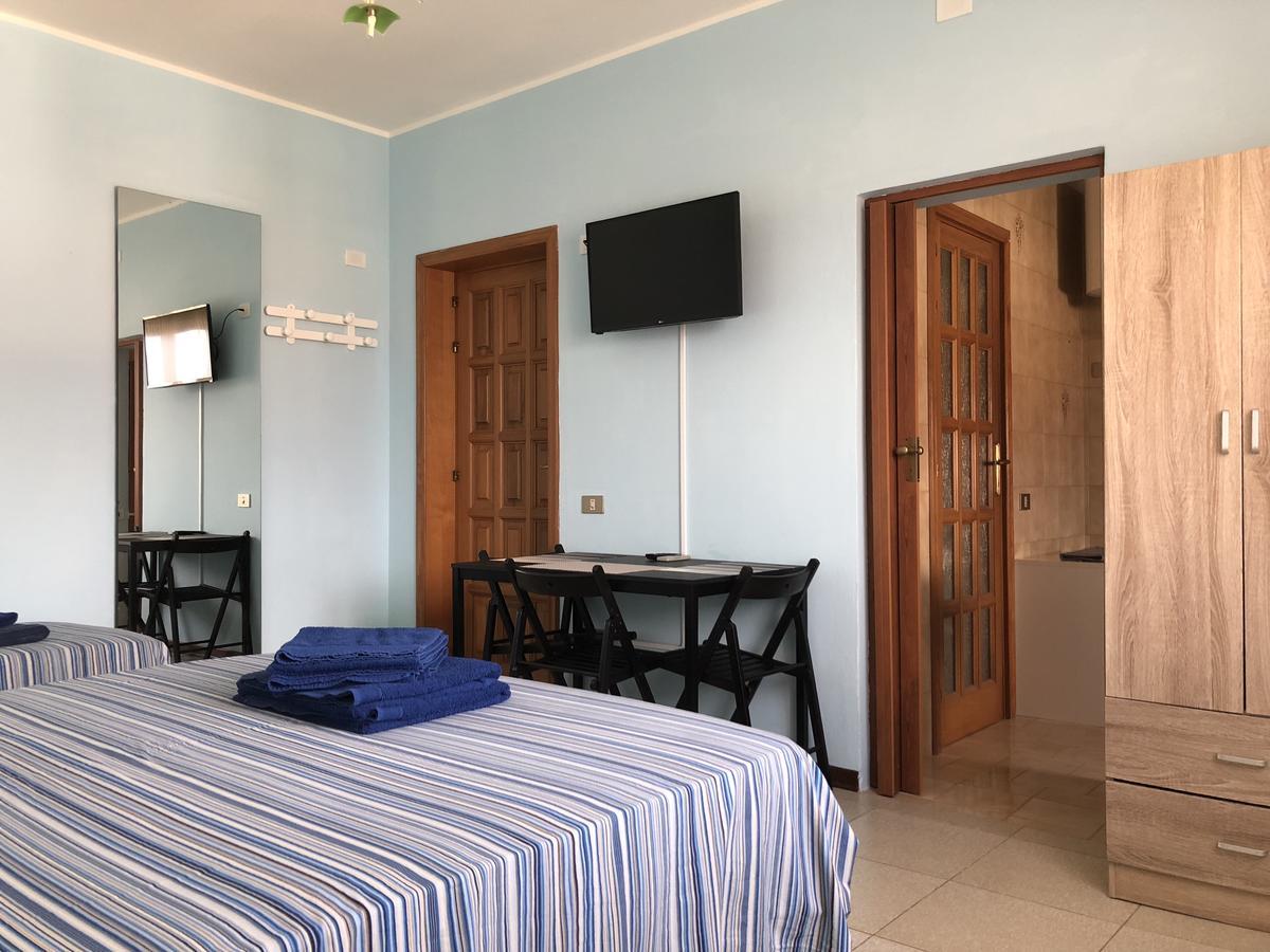 B&B Su Fassoi Santa Giusta Eksteriør bilde