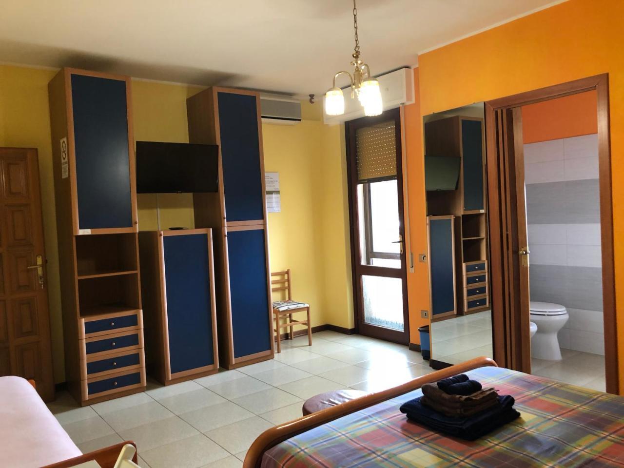 B&B Su Fassoi Santa Giusta Eksteriør bilde